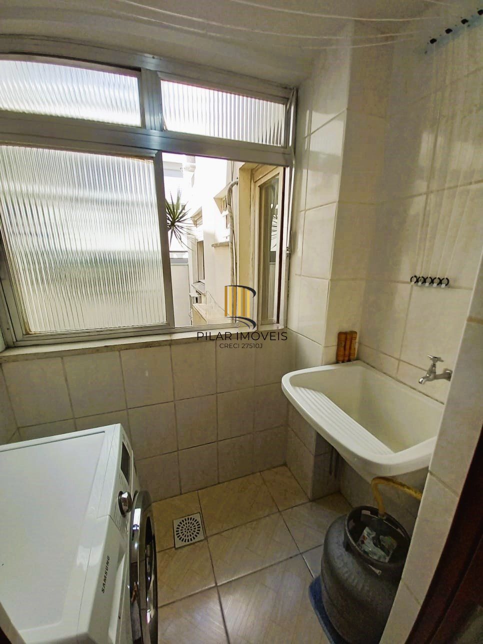 Apartamento de 1 dormitório a venda no Bairro Menino Deus