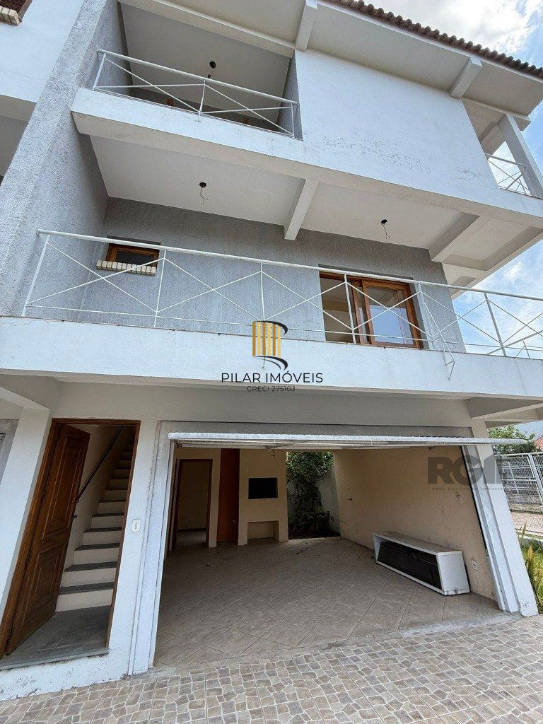 Casa 3 dormitórios no bairro Nonoai