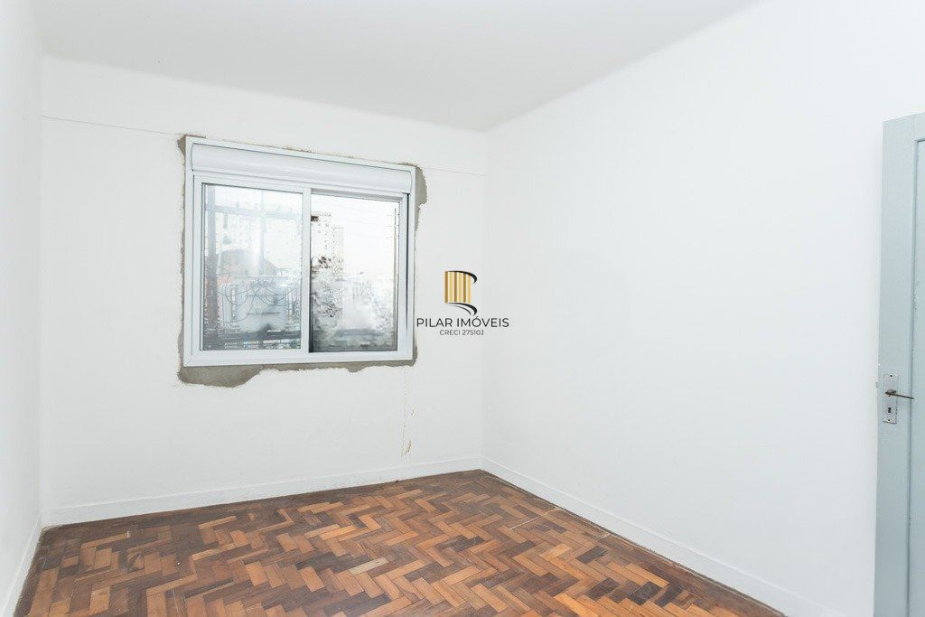 Apartamento com 2 quartos e 65m² à venda em Azenha, Porto Alegre.