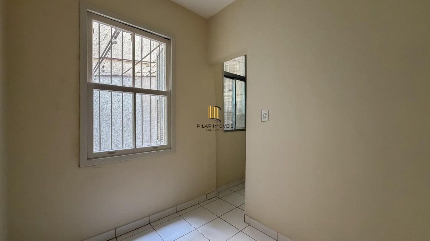 Apartamento com 2 quartos e 77m² à venda em Bom Fim, Porto Alegre. Rua Tomaz Flores, Bom Fim, Porto Alegre