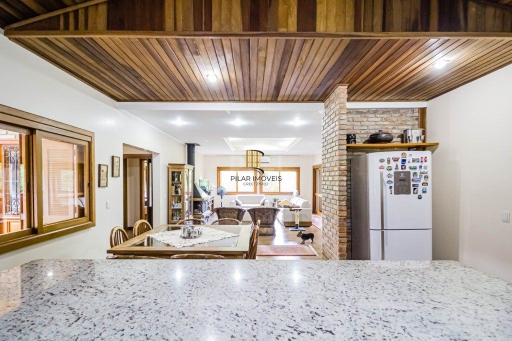 Sítio para Venda - 25000m², 0 dormitórios, Lomba do Pinheiro