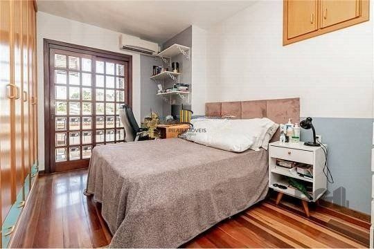 casa de 260m², bairro Costa e Silva