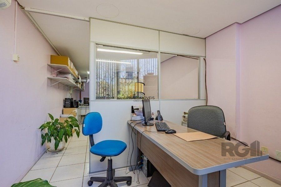 Excelente cobertura comercial de 79m² com 2 banheiros.