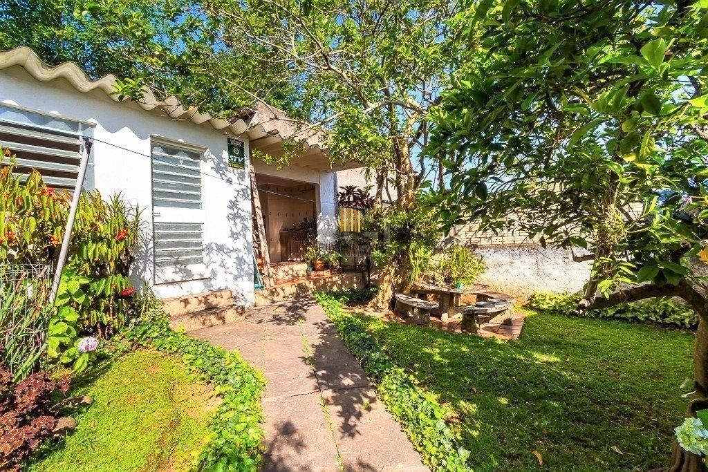 Casa de 424m² no Bairro Chácara Das Pedras