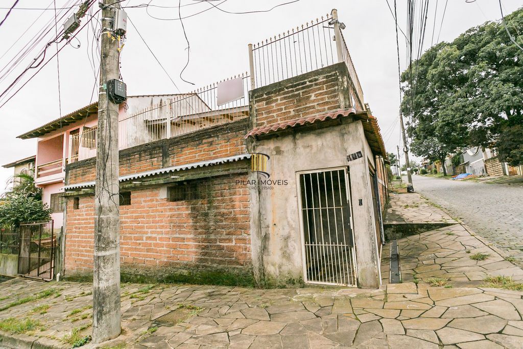 Casa de 2 dormitórios à venda Bairro no Vila Nova - Porto Alegre