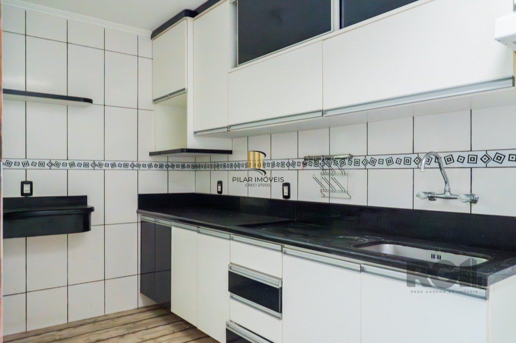 Casa de Condomínio 3 dormitórios no bairro Teresópolis