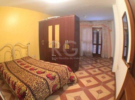 Casa para Venda - 190m², 3 dormitórios, sendo 1 suites, 1 vaga - Tristeza