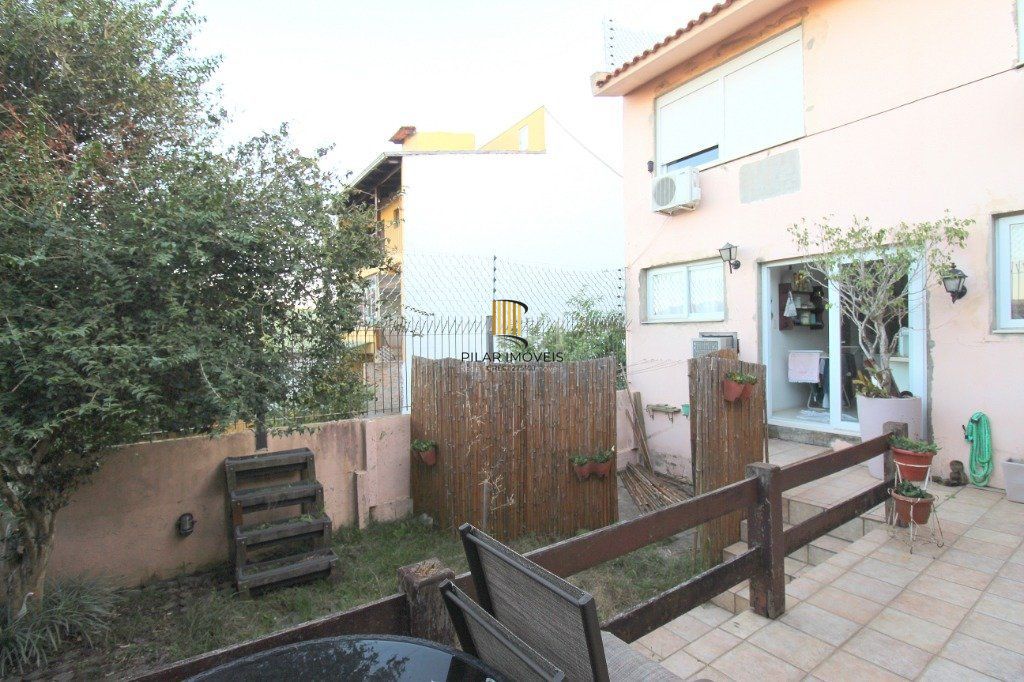 Casa para Venda - 100m², 3 dormitórios, 3 vagas - Nonoai