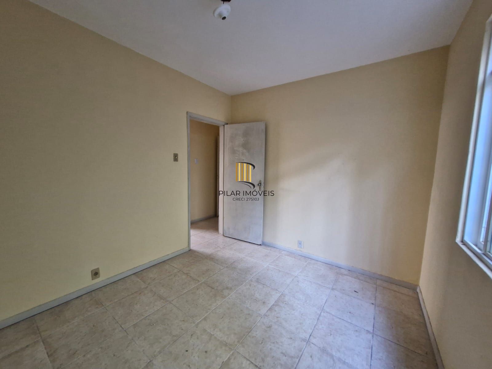 Casa 3 dormitórios, 3 banheiros, bairro Teresópolis.