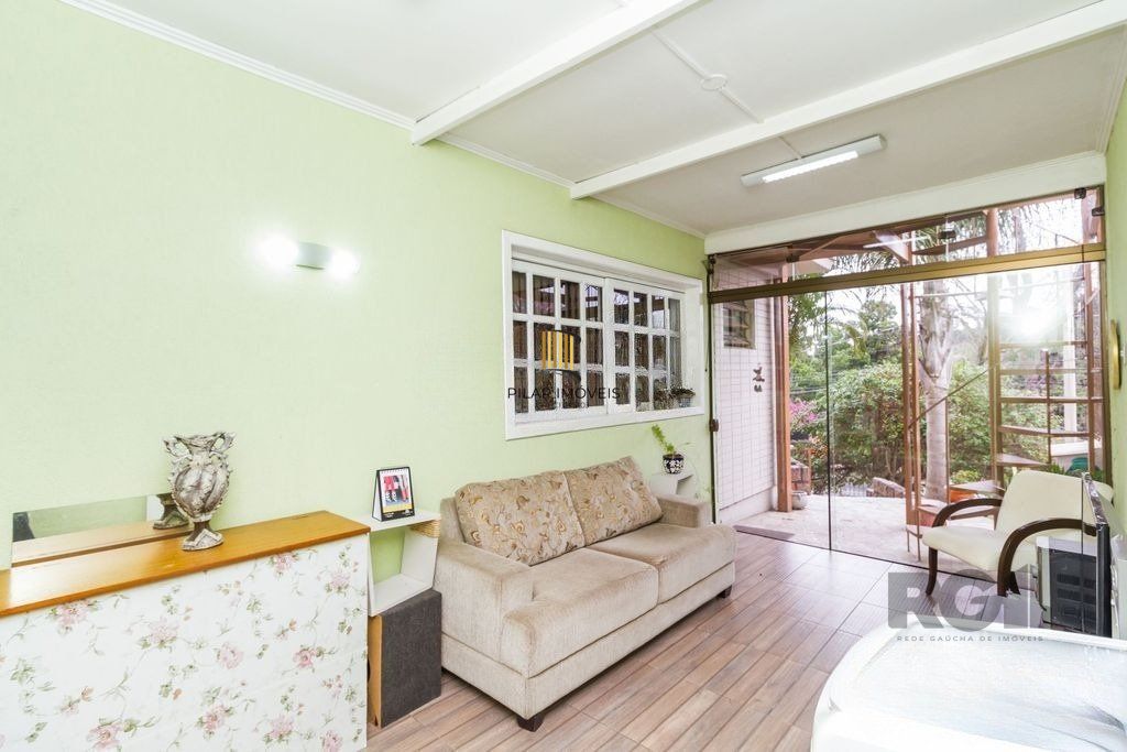 Casa 4 dormitórios no bairro Espírito Santo