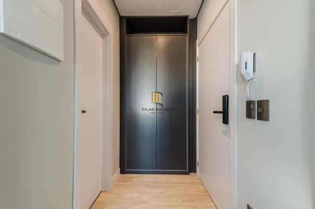 Apartamento de 1 dormitório à venda no Bairro Centro Histórico, Porto Alegre.