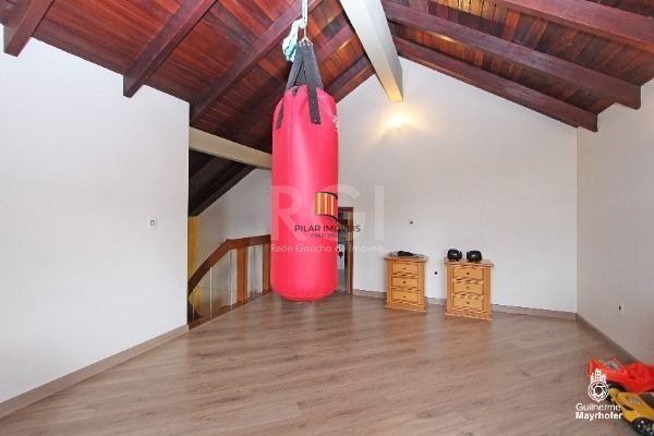 Excelente casa de 189m² com 3 dormitórios.