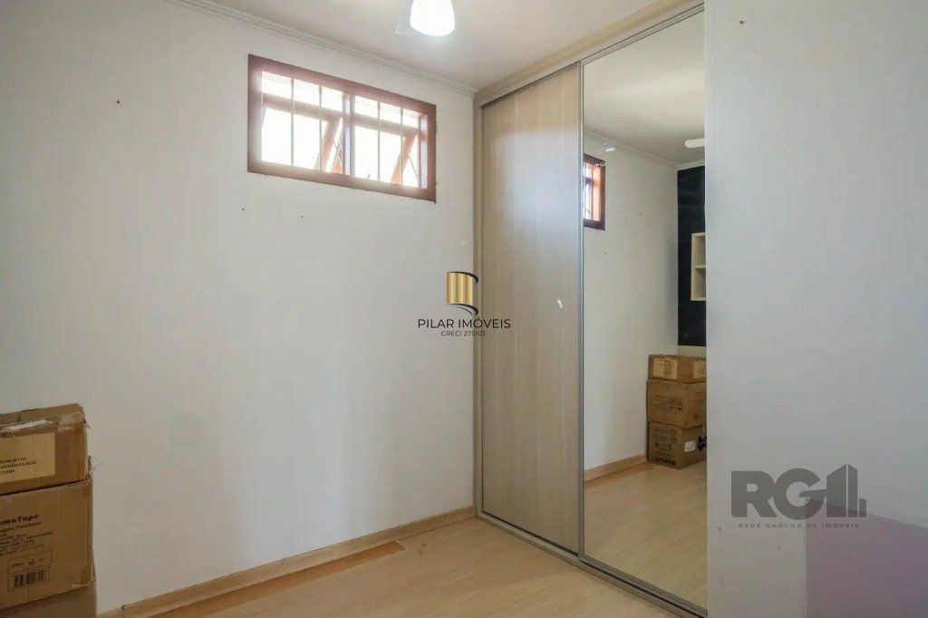 Casa de 3 dormitórios no bairro Nonoai