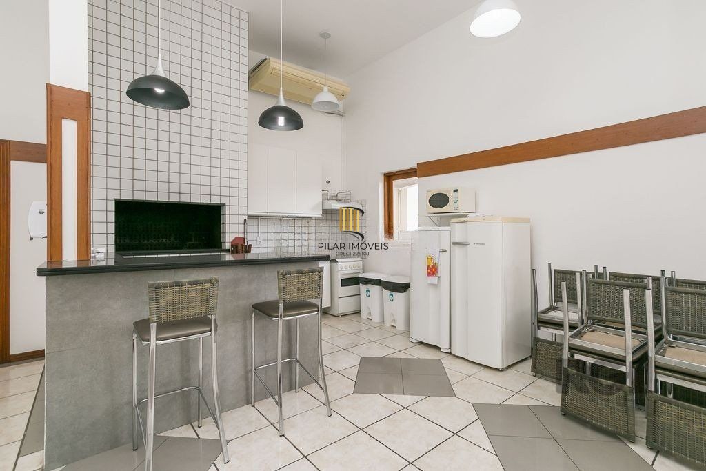 Apartamento 2 dormitórios no bairro Cavalhada