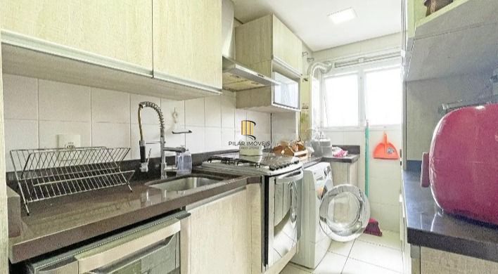 Apartamento com 3 quartos e 80m² à venda em Jardim Carvalho, Porto Alegre