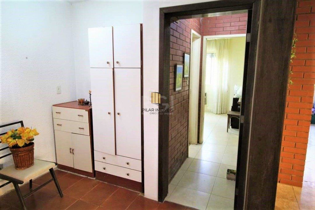 Casa para Venda - 287m², 3 dormitórios, sendo 2 suites, 4 vagas - Nonoai
