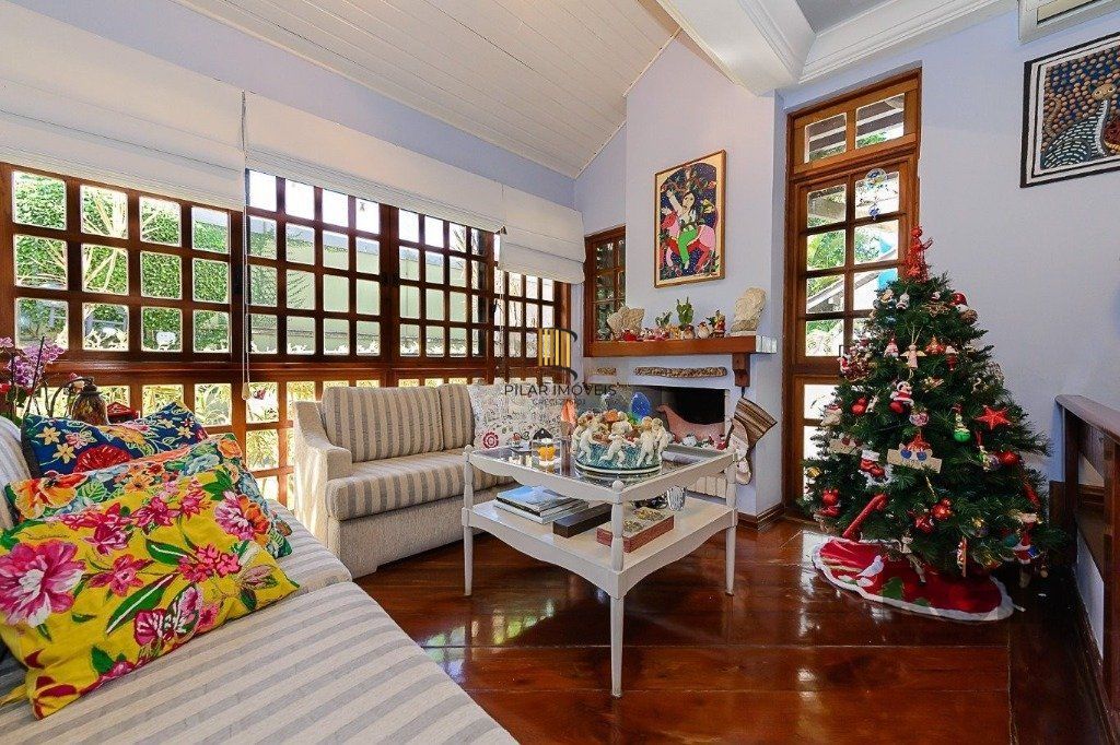Casa em Condomínio à venda com 4 quartos 319 m²  Rua Manoel Leao, Pedra Redonda, Porto Alegre