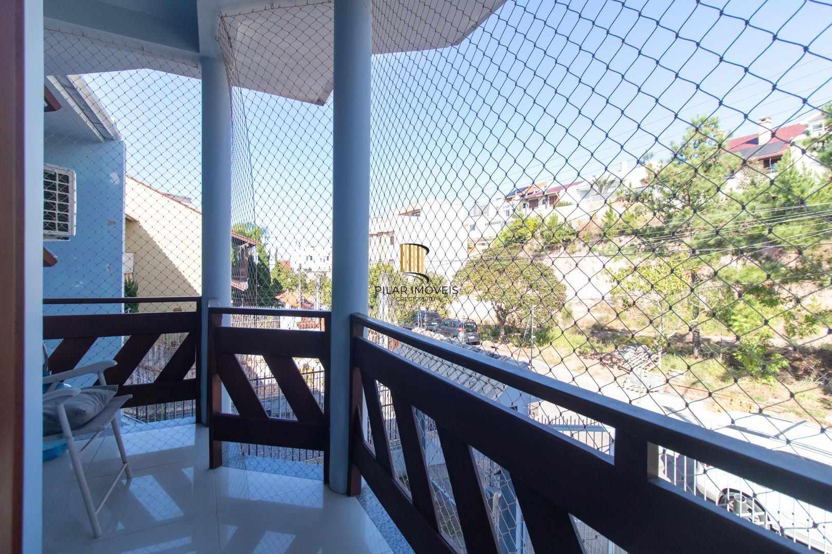 Casa de 03 dormitorios com suite e piscina no bairro Hipica - Porto alegre/Rs