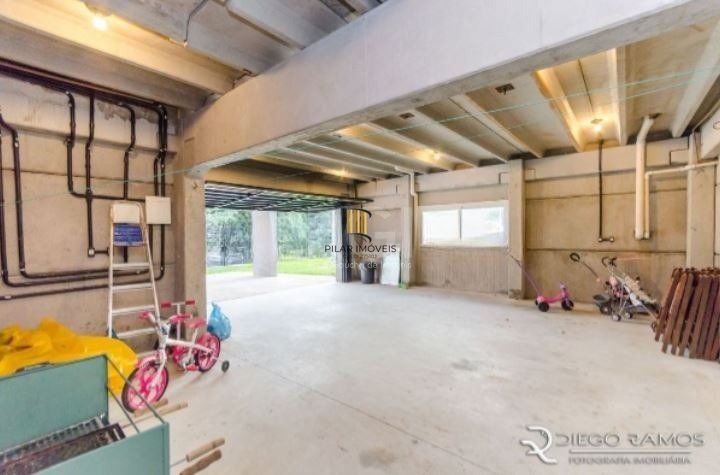 Casa para Venda - 315m², 3 dormitórios, sendo 1 suites, 2 vagas - Teresópolis
