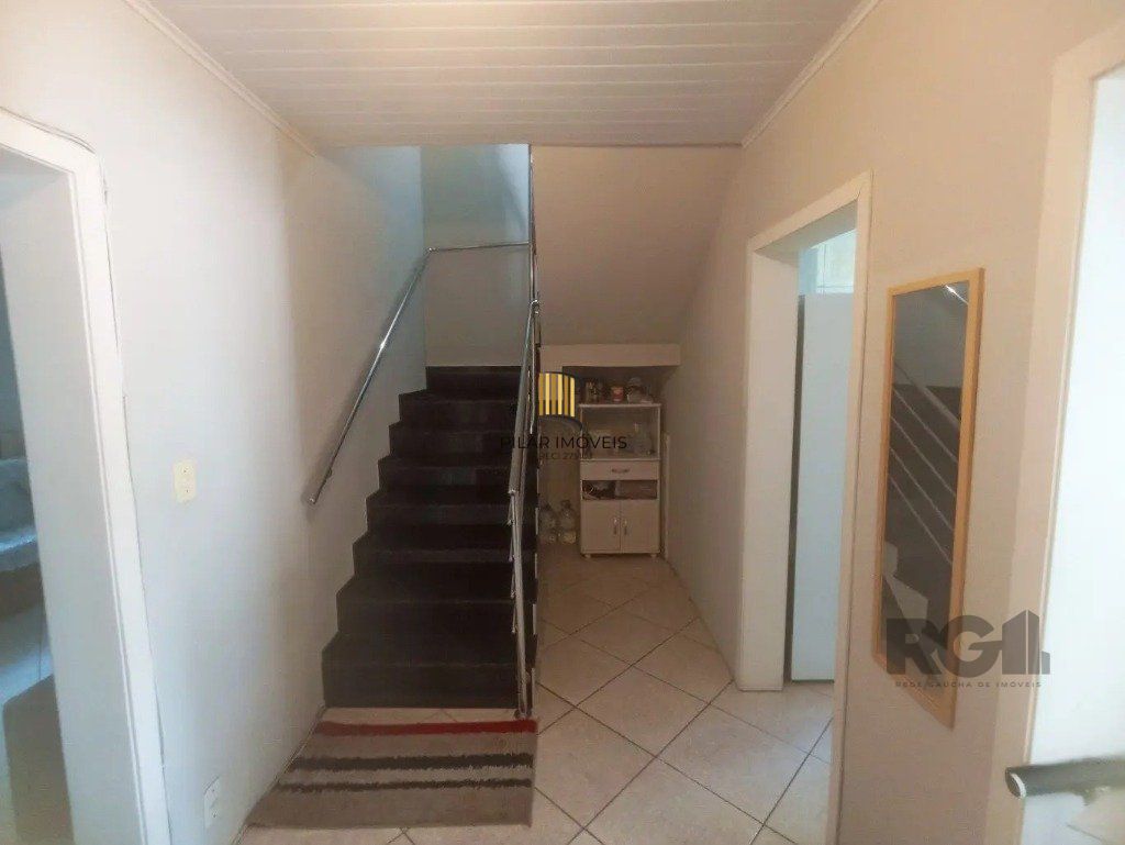 Casa com 3 dormitórios no bairro  Costa e Silva