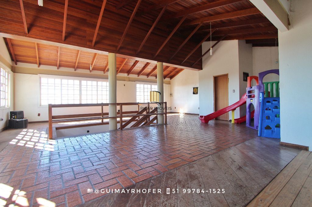 Casa para Venda - 229m², 4 dormitórios, 4 vagas - Santa Tereza