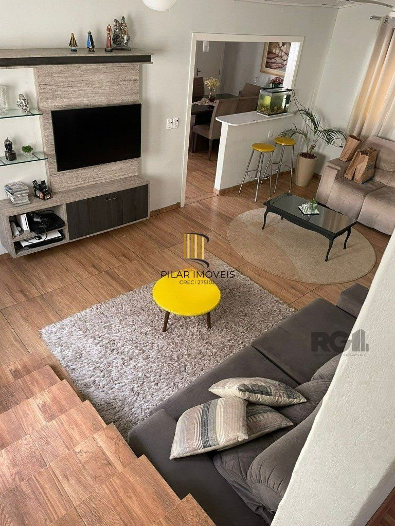 Casa de alvenaria, 03 dormitórios próximo a Av. Teresópolis