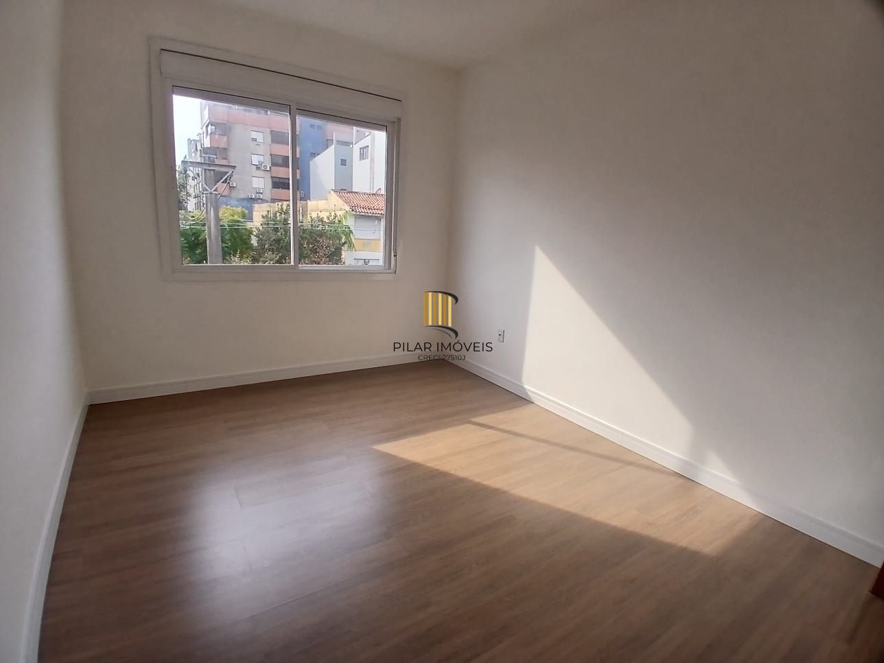 Apartamento de 01 dormitorio no Passo da Areia - Porto Alegre