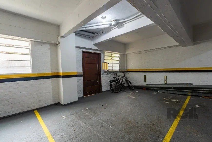 Cobertura 125m² - 3 dormitórios, 2 vagas no bairro Petrópolis