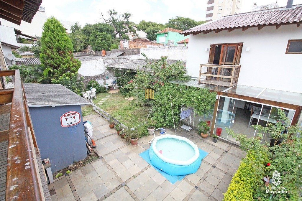 Casa para Venda - 151.36m², 3 dormitórios, sendo 1 suites, 2 vagas - Partenon
