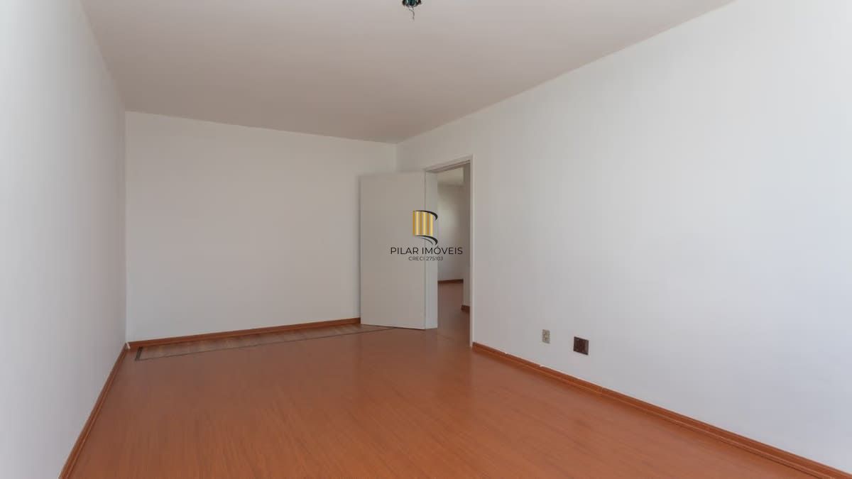 Apartamento de 2 dormitórios à venda em Petrópolis, Porto Alegre.