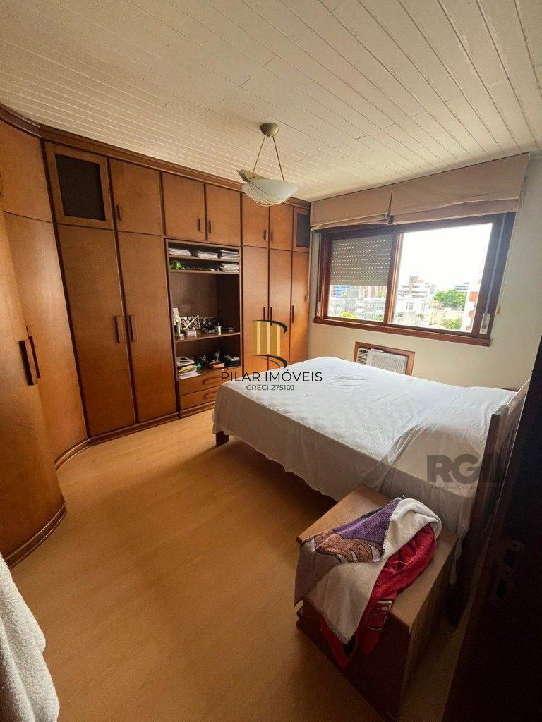 Cobertura Duplex para Venda - 269,97², 3 dorm, 1 suite, 2 vagas - Menino Deus