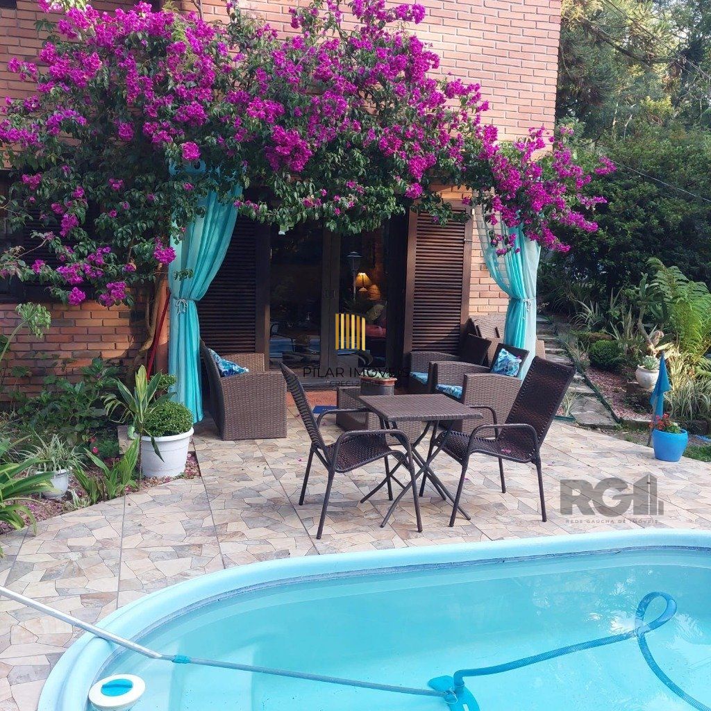 Casa 5 dormitórios no bairro São Bernardo