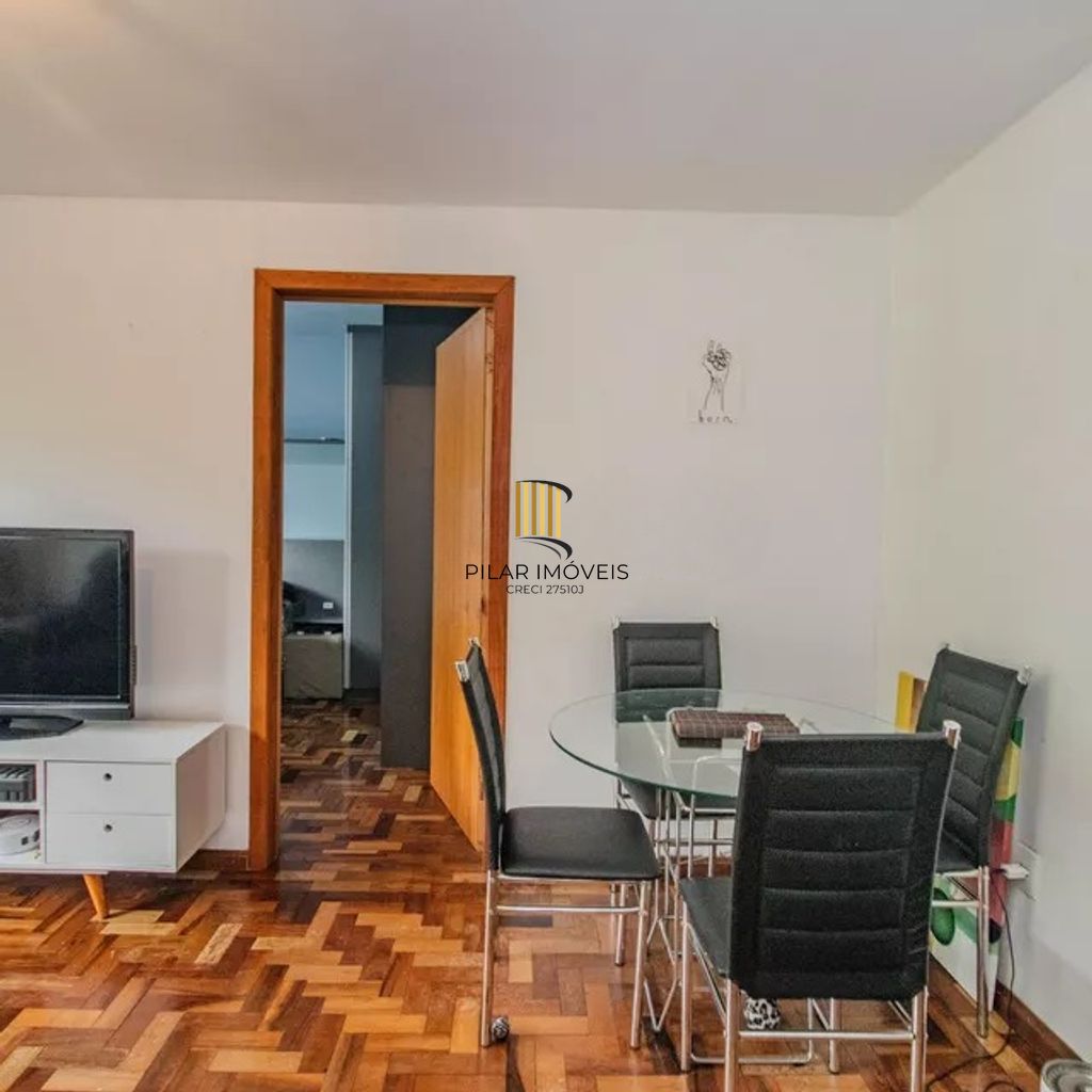 Cobertura de 2 dormitórios à venda em Passo da Areia - Porto Alegre