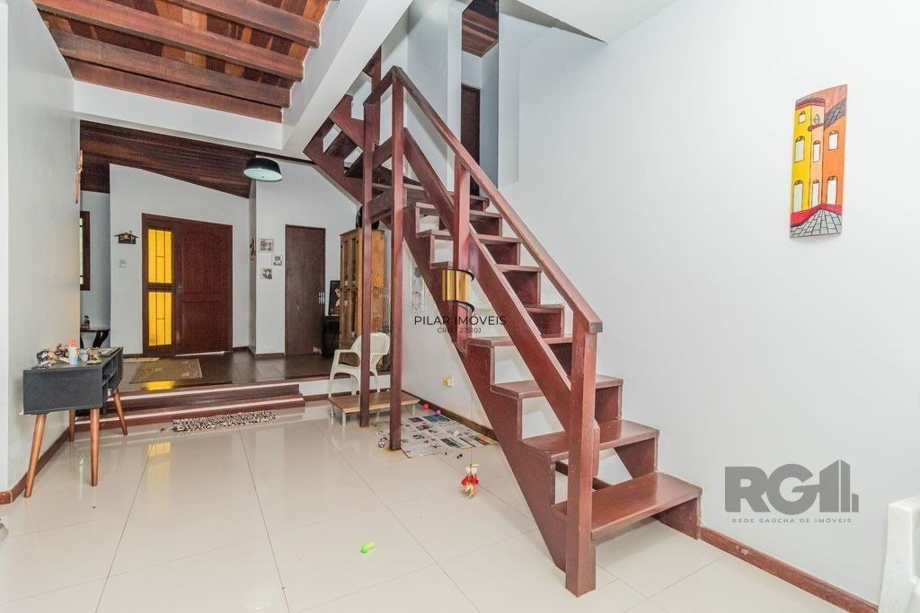 Casa 207m² - 3 dormitórios, 3 vagas no bairro Vila Nova