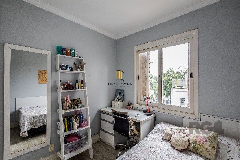 Casa de Condomínio 3 dormitórios no bairro Jardim Itu