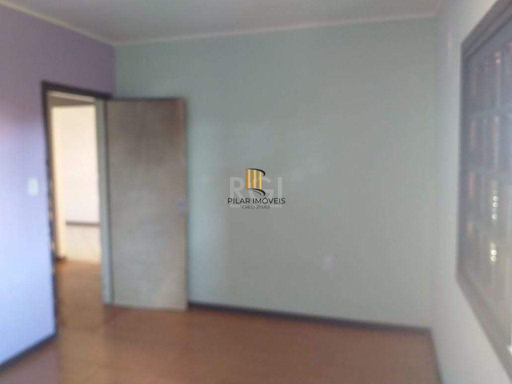 Casa para Venda - 200m², 6 dormitórios, 4 vagas - Tristeza