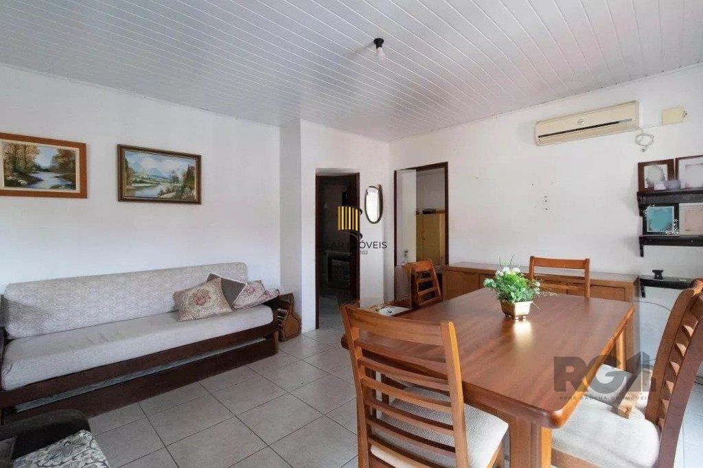 Casa 3 Dormitório(s) Bairro Glória