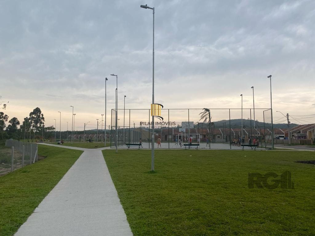 Casa 2 dormitórios no bairro Restinga