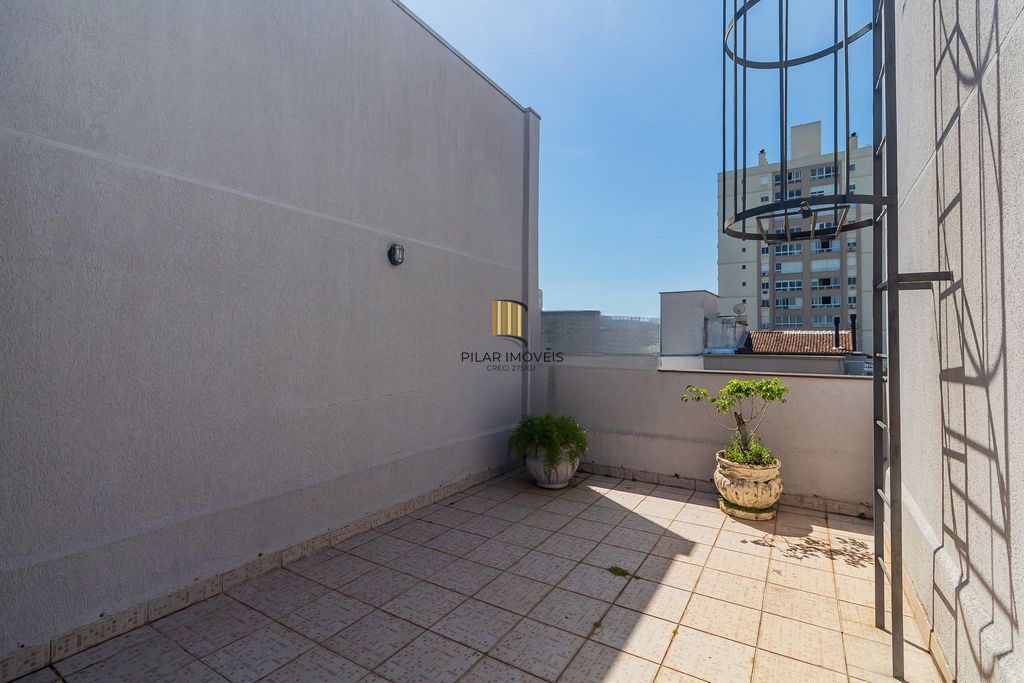 Apartamento à venda com 2 quartos 96 m² na Rua Coronel paulino teixeira, rio branco, porto alegre