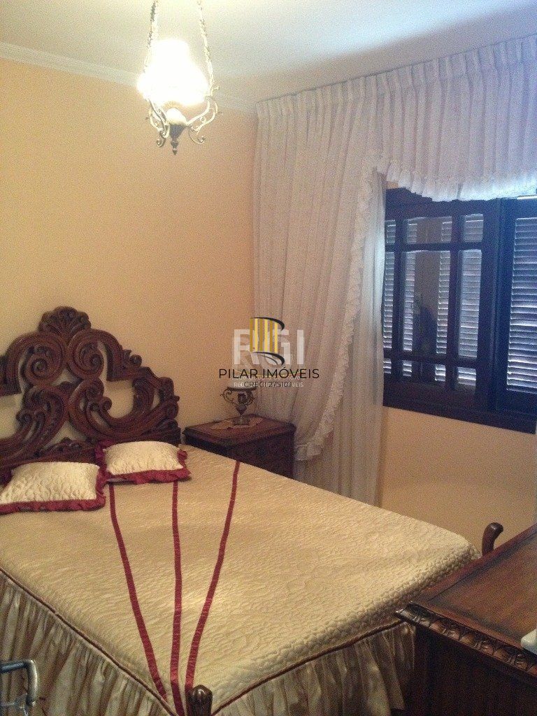 Casa Condominio para Venda - 350m², 4 dormitórios, sendo 1 suites, 2 vagas - Nonoai