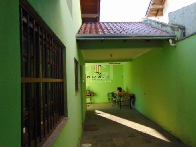 Casa para Venda - 166m², 3 dormitórios, sendo 1 suites, 4 vagas - Vila Márcia