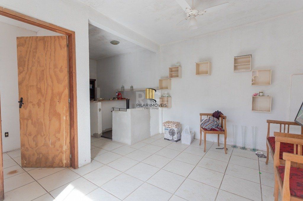 Casa 4 Dormitório(s) Bairro Glória