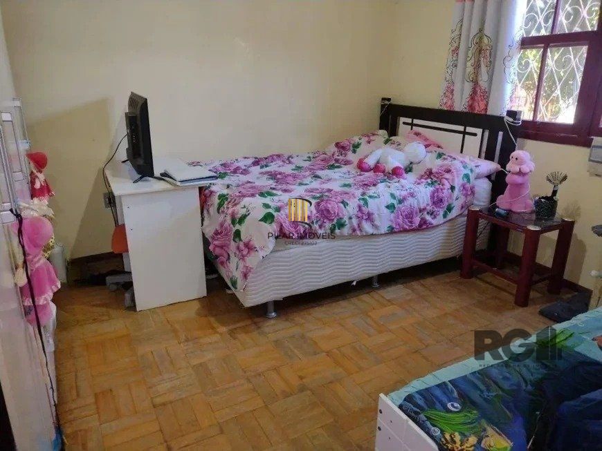 Casa de 2 dormitórios no bairro Cavalhada