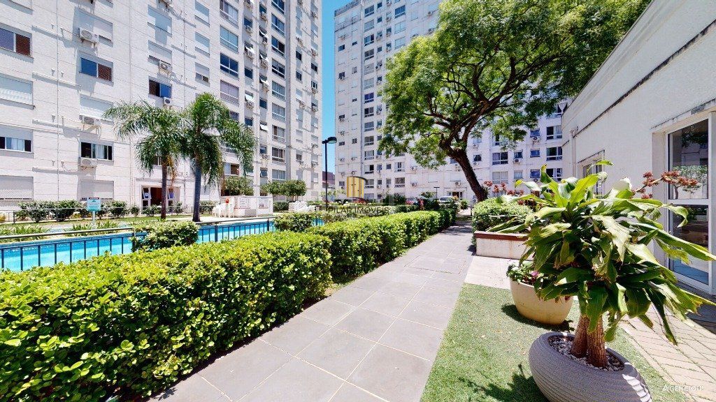 Apartamento para Venda - 70m², 3 dormitórios, sendo 1 suites, 1 vaga - Partenon
