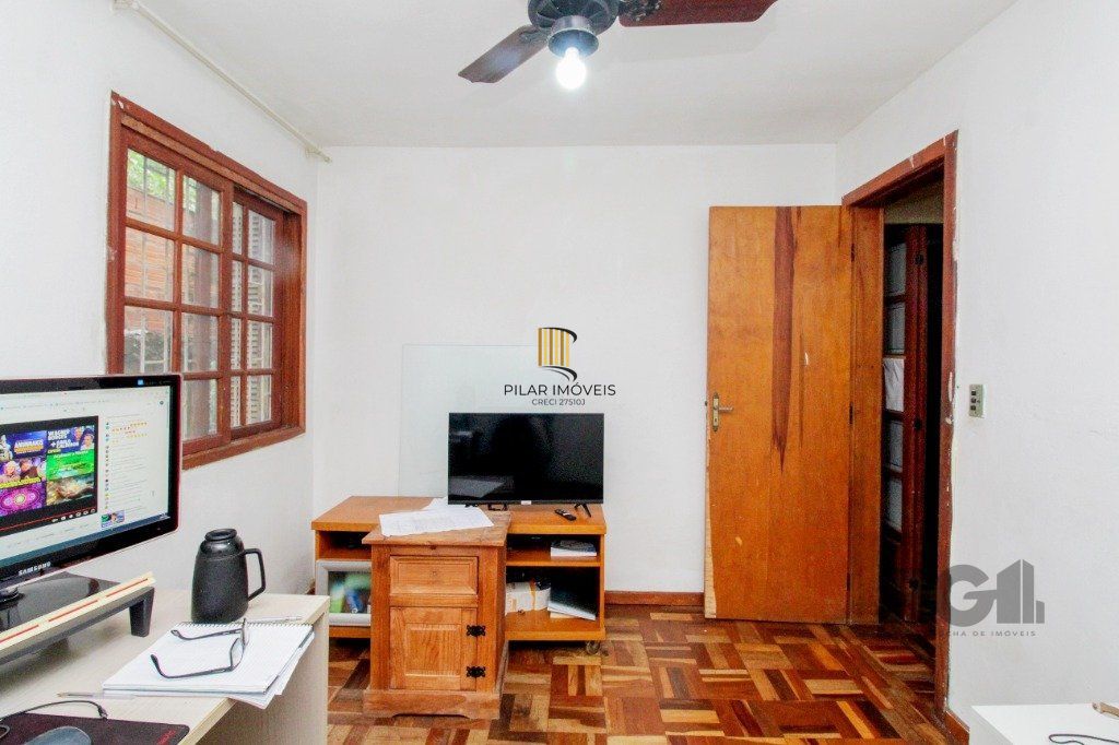 Casa 5 dormitórios no bairro Nonoai