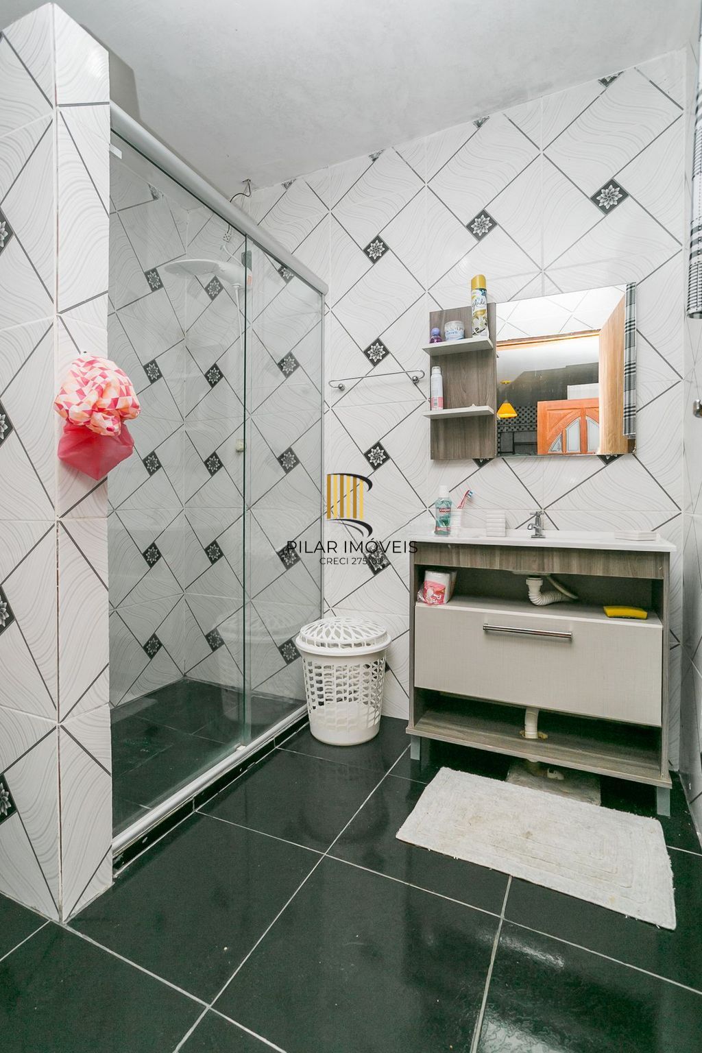 Casa de 2 dormitórios à venda Bairro no Vila Nova - Porto Alegre