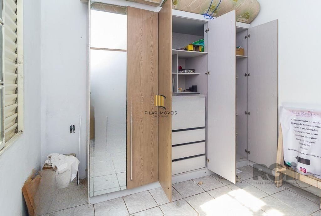 Casa 3 dormitórios no bairro Glória