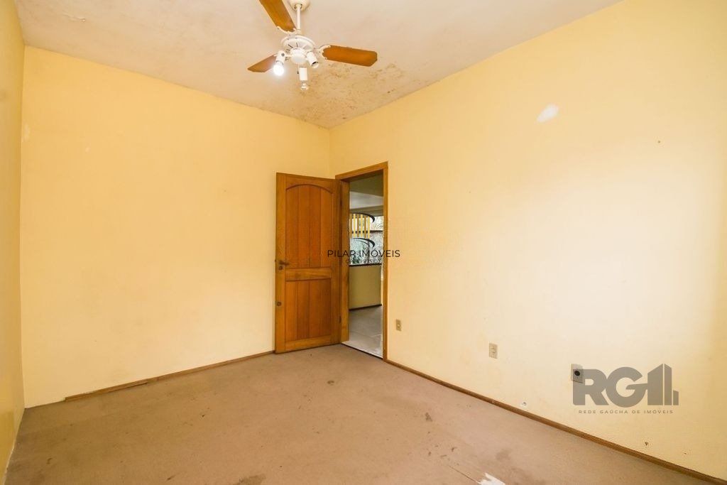 Excelente casa de 354m² com 5 dormitórios e 8 vagas.
