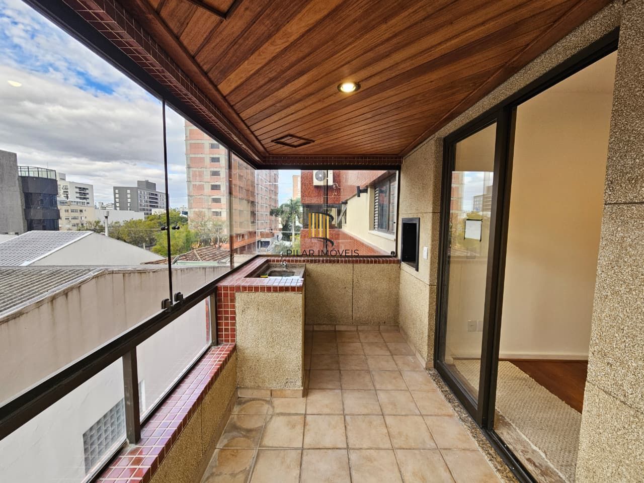 Apartamento à venda com 2 quartos 82 m²  rua goncalves dias, menino deus, porto alegre