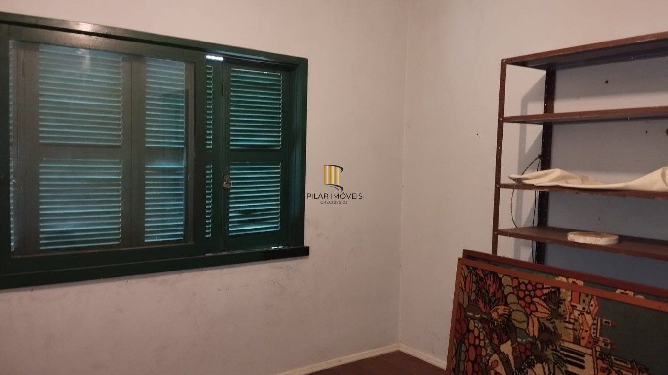 Casa com 4 quartos e 257m² à venda em Guarujá, Porto Alegre.